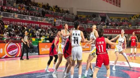 《NBA巅峰对决回顾：76人激战骑士，连续两场胜利盛宴！》